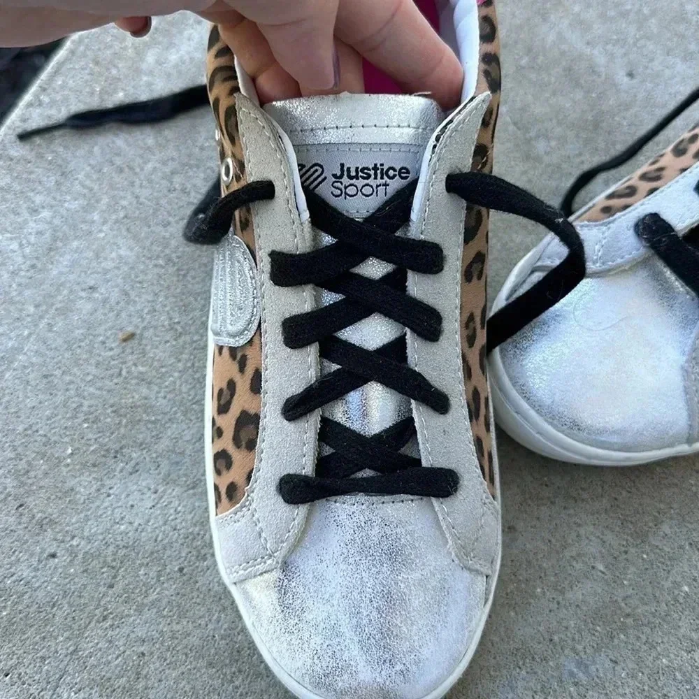 Justice Cheetah Sneaker Size 6 Youth